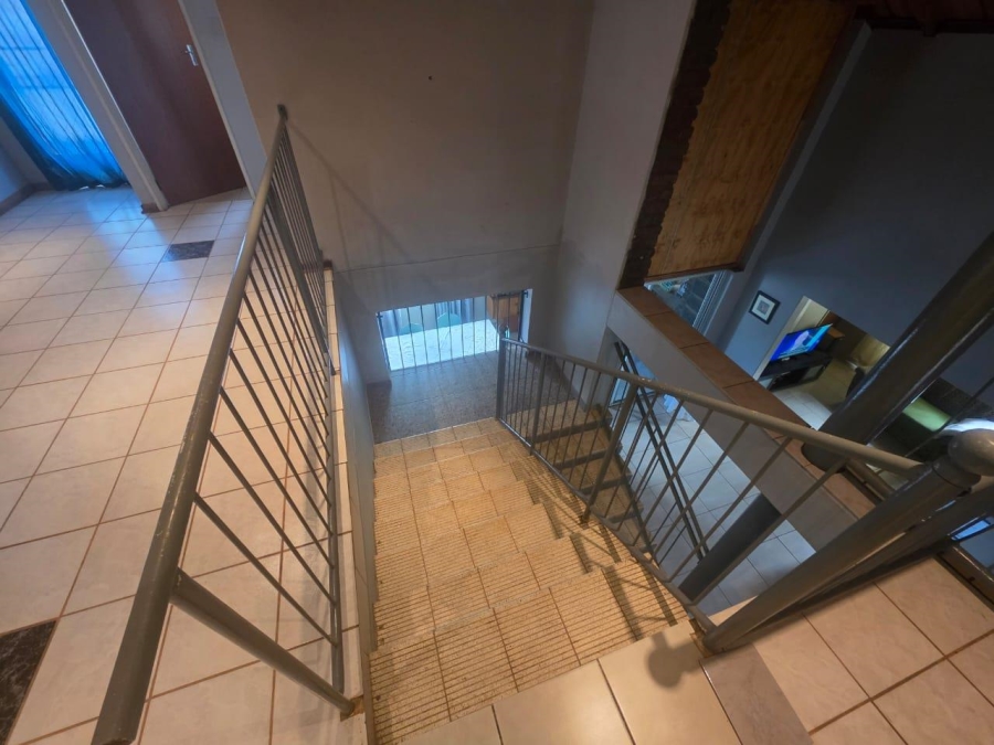 4 Bedroom Property for Sale in Roodepan Northern Cape